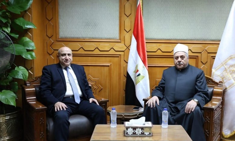 وكيل الأزهر يستقبل مدير البرامج الدولية بالجامعة العالمية بلبنان