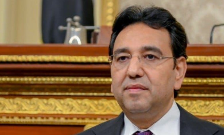 أيمن محسب 