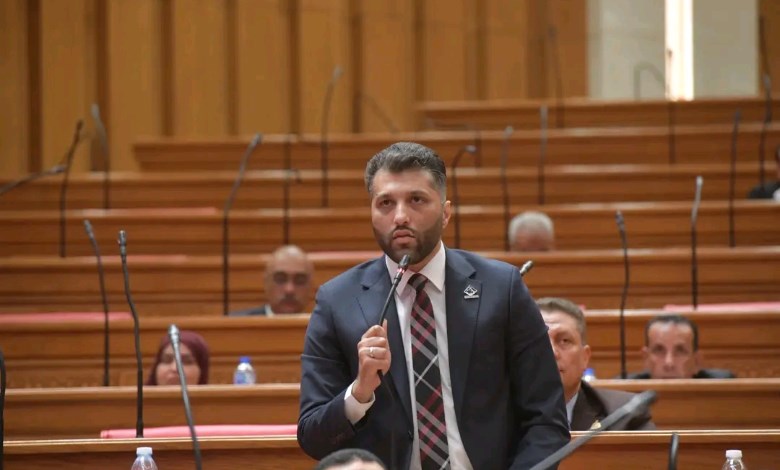 محمد ثروت عكاشة