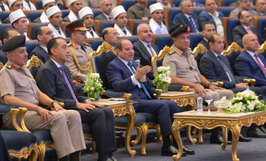 الرئيس السيسي يشهد حفل تخرج الدورة رقم 3 لأئمة وزارة الأوقاف