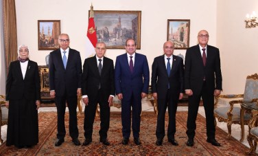 الرئيس مع رؤساء الهيئات القضائية الجدد