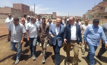 نائب محافظ الجيزة والنائب محمد رشاد في جولة تفقدية لمركز العياط