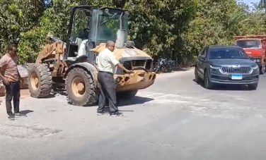 استجابة سريعة لـ«اليوم».. إزالة مطب بطريق البداري تسبب في وقوع الحوادث