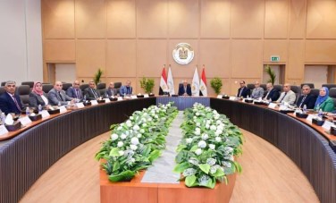 اللجنة العليا للسياسات تناقش تطوير إدارة الموارد المائية وتعزيز كفاءة استخدامها