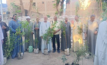 ندوة توعوية وحملة تشجير