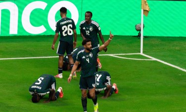 استهل منتخب السعودية مشاركته في كأس العالم 2026 بتعادل إيجابي أمام منتخب أوروجواي بنتيجة 1-1، في مواجهة قوية