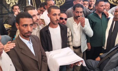 تقديم كفن وفي أسيوط