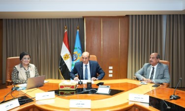 محافظ أسيوط ونائب وزير الصحة لشؤون السكان