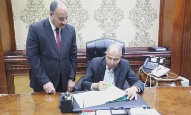 محافظ المنيا يراجع  استعدادات المنيا للامتحانت غدا