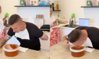 ألمانى يأكل كيلو وربع عسل خلال 60 ثانية
