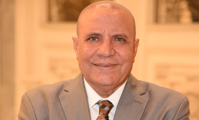 الكاتب الصحفي عبدالله تمام 
