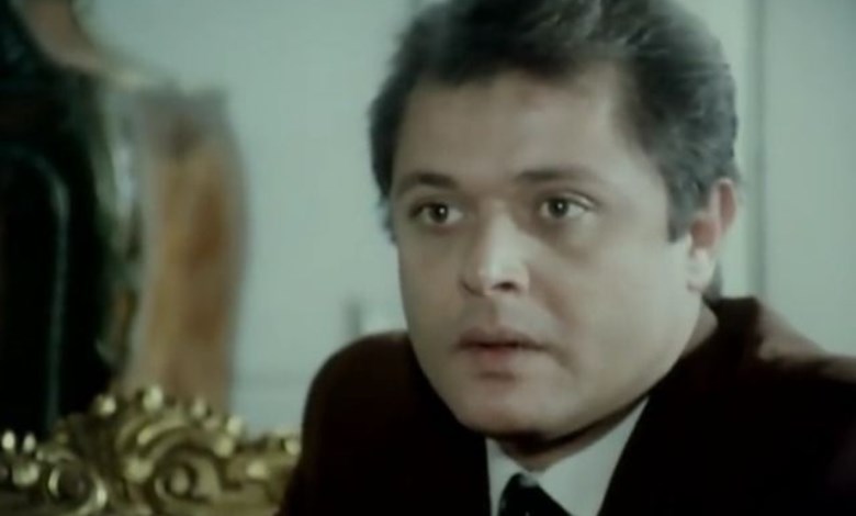 محمود عبد العزيز 