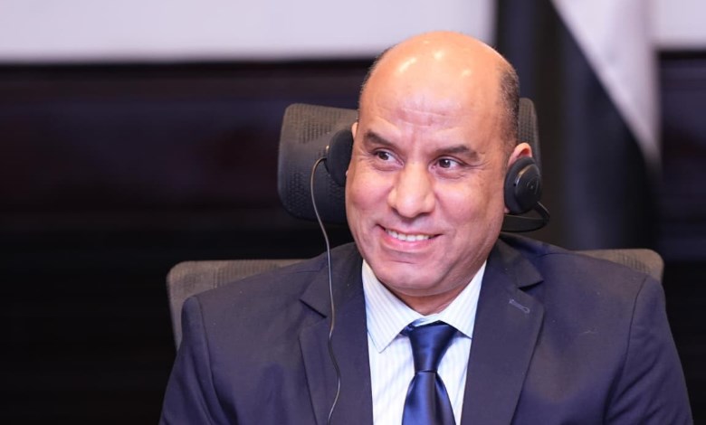 وزير العمل