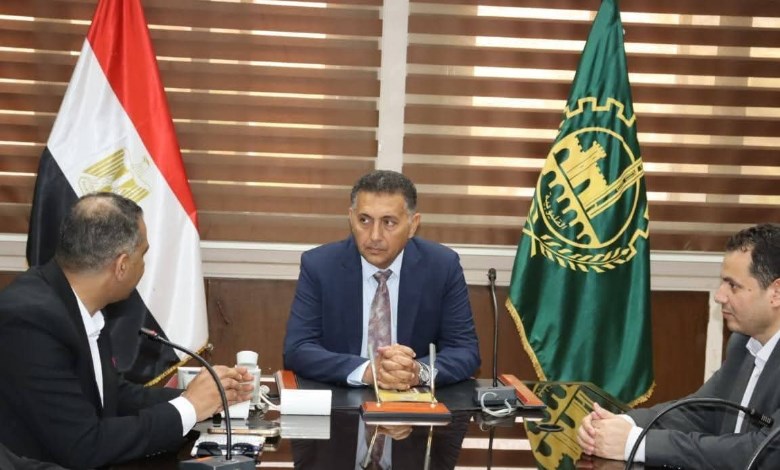 محافظ القليوبية يجتمع بممثلي الكيانات الشبابية