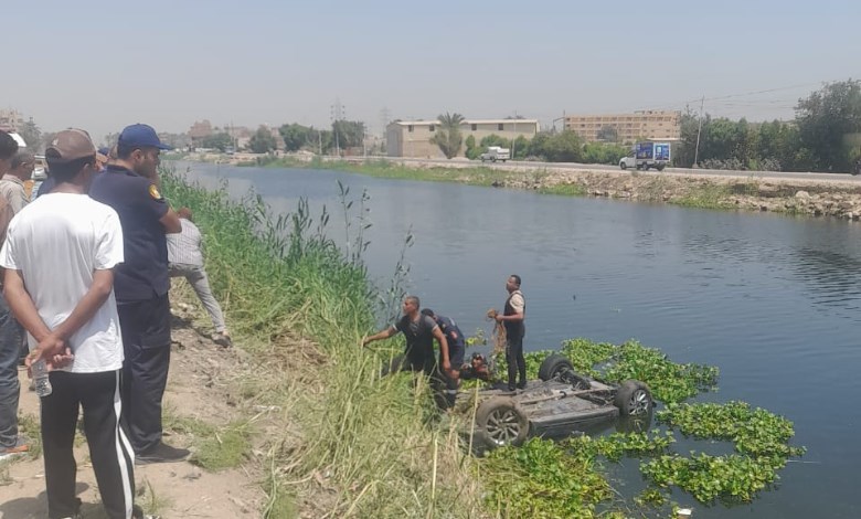 انقلاب سيارة ملاكي بترعة المريوطية