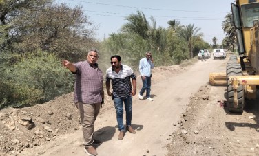 محافظ أسيوط: استمرار تمهيد وتسوية الطرق غير المرصوفة بقرية بني إبراهيم بأبنوب 