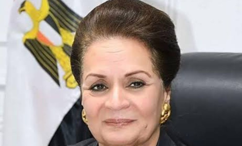 الدكتورة نادية عبده