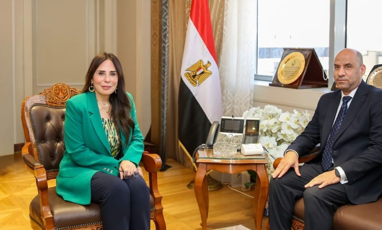 وزير العمل 
