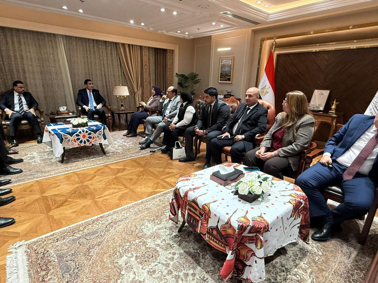 مجاهد تكامل الأدوار بين الحكومة 