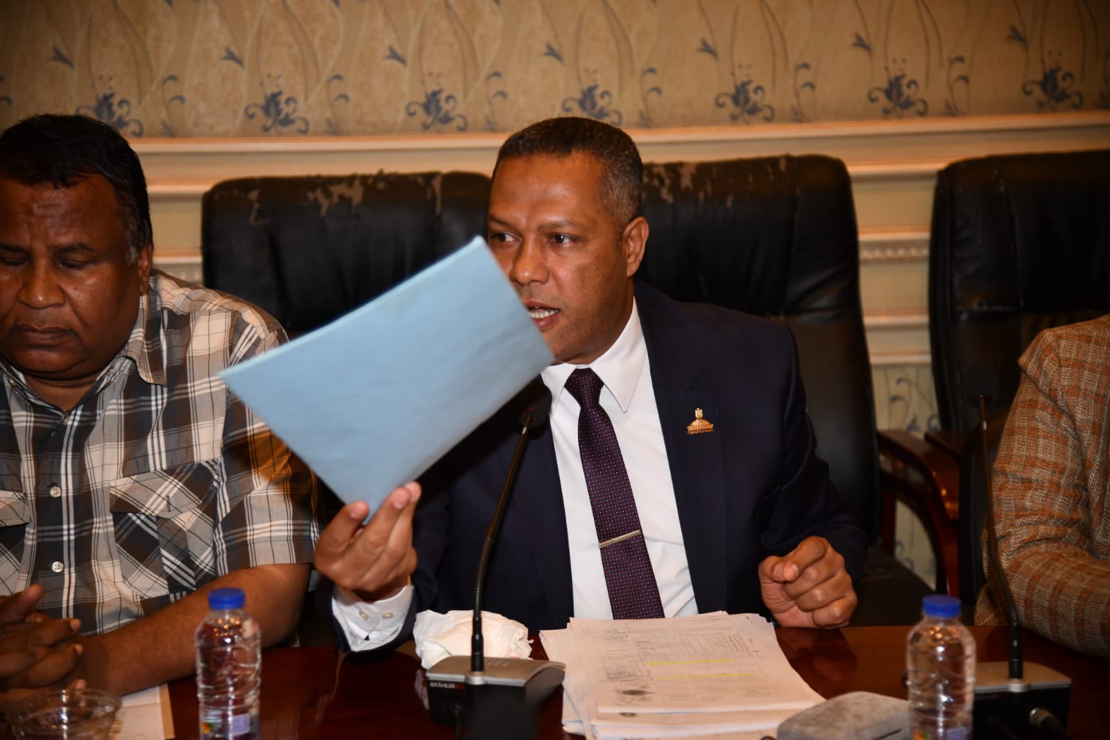 برلماني حان وقت إنهاء أزمة اراضي أبيس 