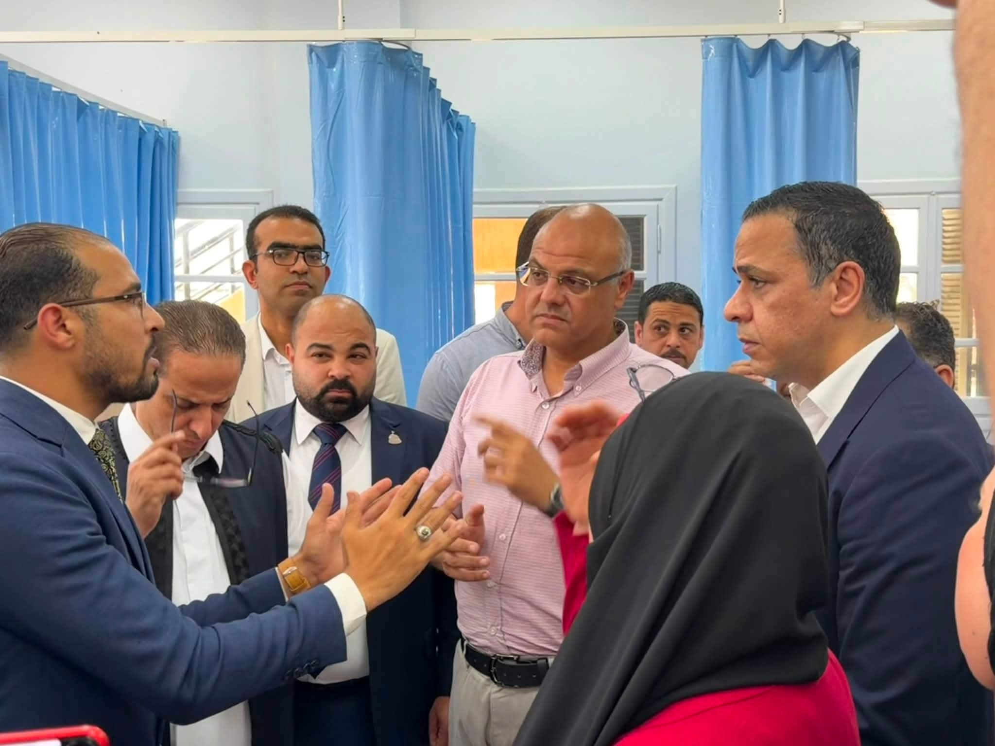 بحضور محافظ الإسكندرية نواب غرب يتابعون مشروعات حياة كريمة 